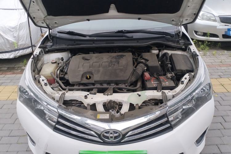 Used Toyota Corolla 2014 1.6L CVT GL-i Leather Edition Engine Bay