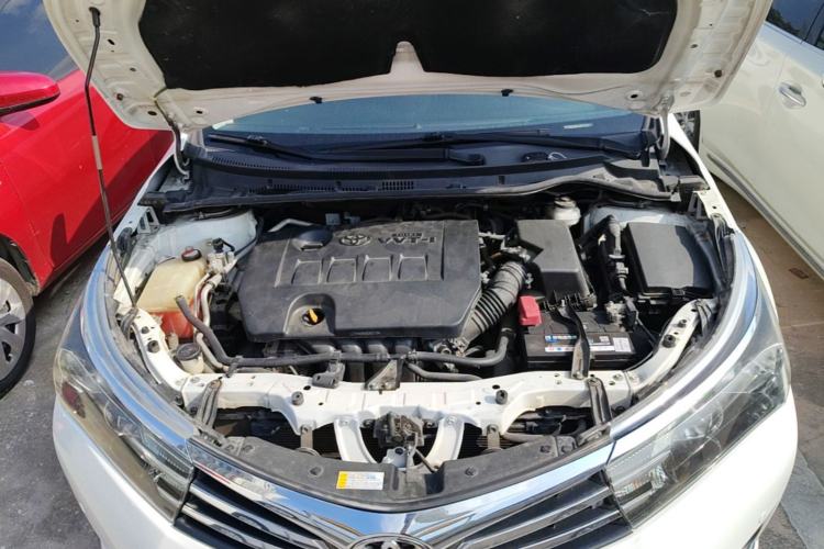 Used Toyota Corolla 2014 1.6L CVT GL-i Leather Edition Engine Bay