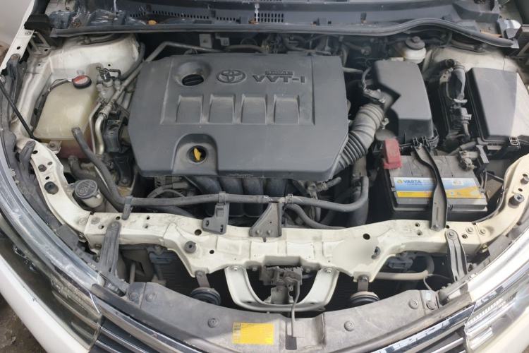 Used Toyota Corolla 2014 1.6L CVT GL Engine Bay