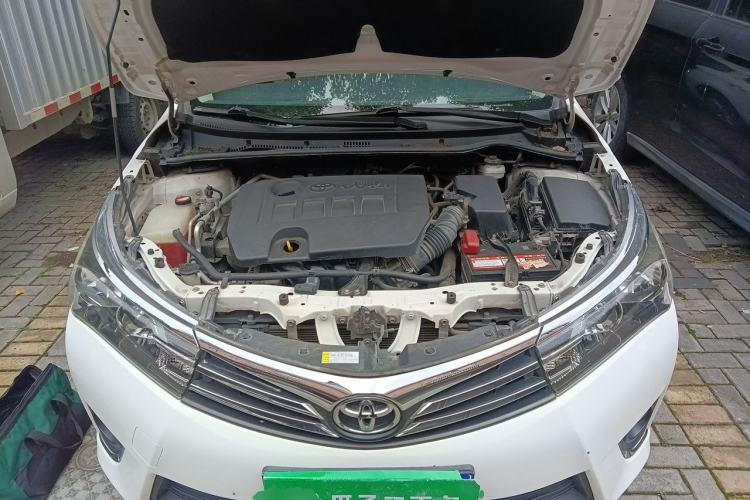 Used Toyota Corolla 2014 1.6L CVT GL Engine Bay