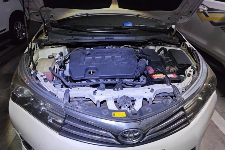 Used Toyota Corolla 2014 1.6L CVT GL-i Leather Edition Engine Bay