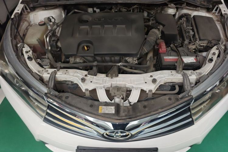 Used Toyota Corolla 2014 1.6L CVT GL-i Engine Bay