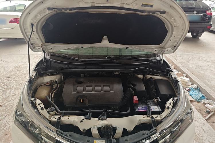Used Toyota Corolla 2014 1.6L CVT GL-i Engine Bay
