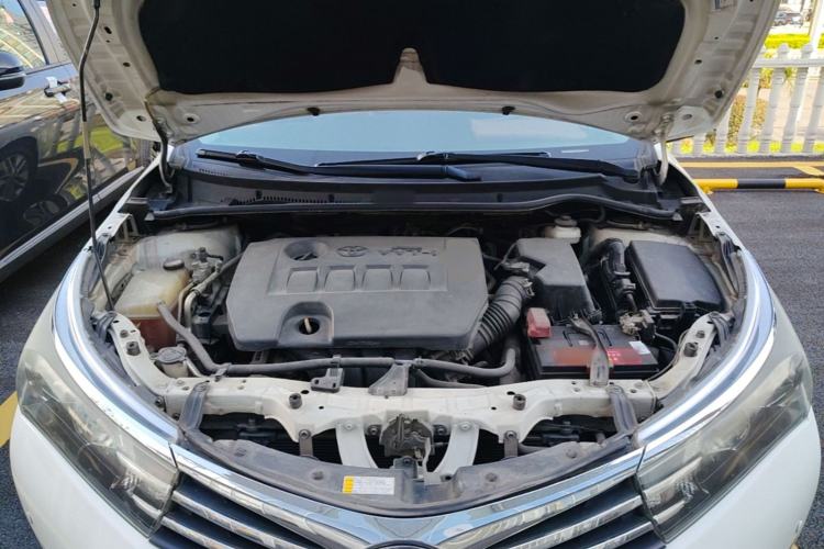 Used Toyota Corolla 2014 1.6L CVT GL Engine Bay