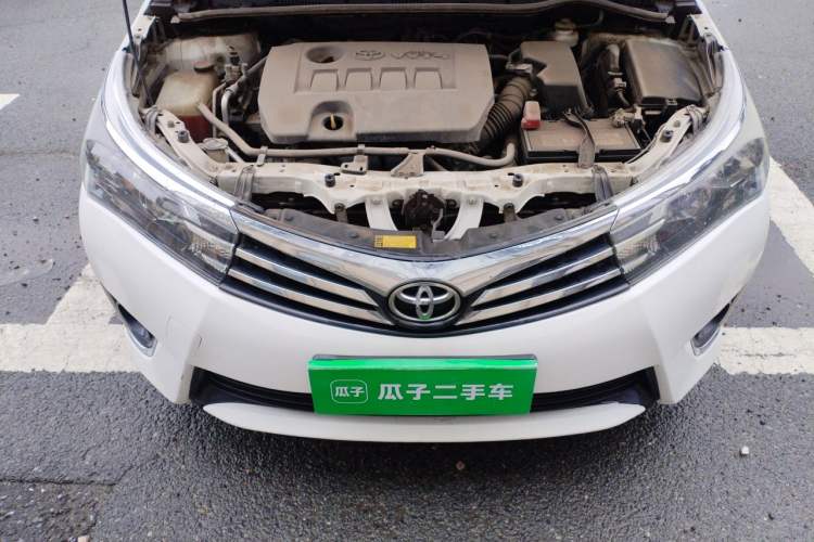 Used Toyota Corolla 2014 1.6L CVT GL Engine Bay