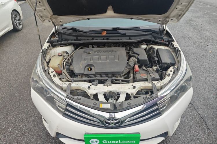 Used Toyota Corolla 2014 1.6L CVT GL Engine Bay