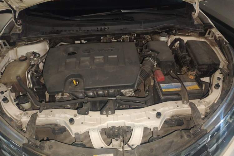 Used Toyota Corolla 2014 1.6L CVT GL-i Engine Bay