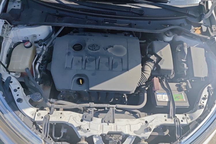 Used Toyota Corolla 2014 1.6L CVT GL Engine Bay