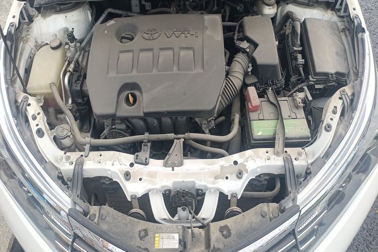 Used Toyota Corolla 2014 1.6L CVT GL-i Engine Bay