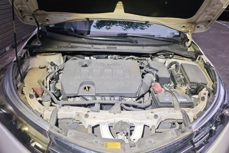 Used Toyota Corolla 2014 1.6L CVT GL Engine Bay