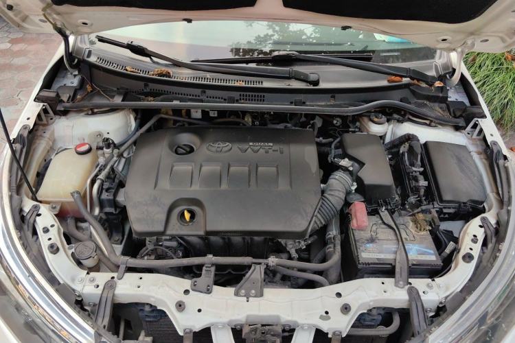Used Toyota Corolla 2014 1.6L CVT GL-i Leather Edition Engine Bay