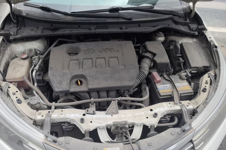 Used Toyota Corolla 2014 1.6L CVT GL-i Leather Edition Engine Bay