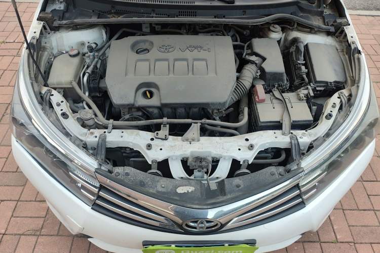 Used Toyota Corolla 2014 1.6L CVT GL Engine Bay