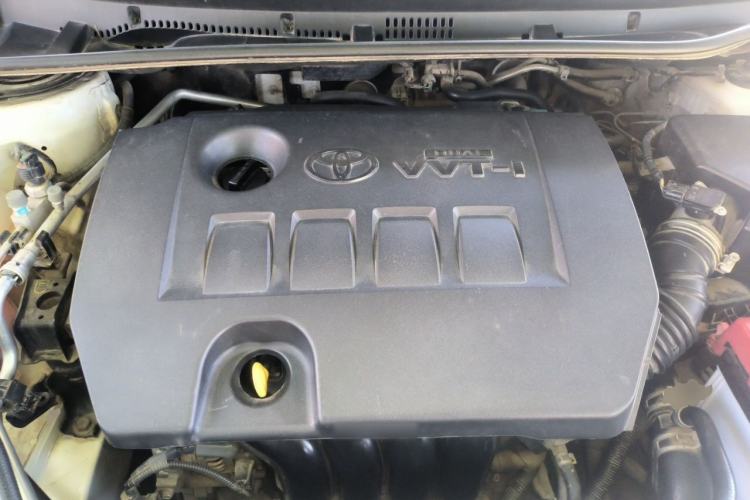 Used Toyota Corolla 2014 1.6L CVT GL-i Engine Bay