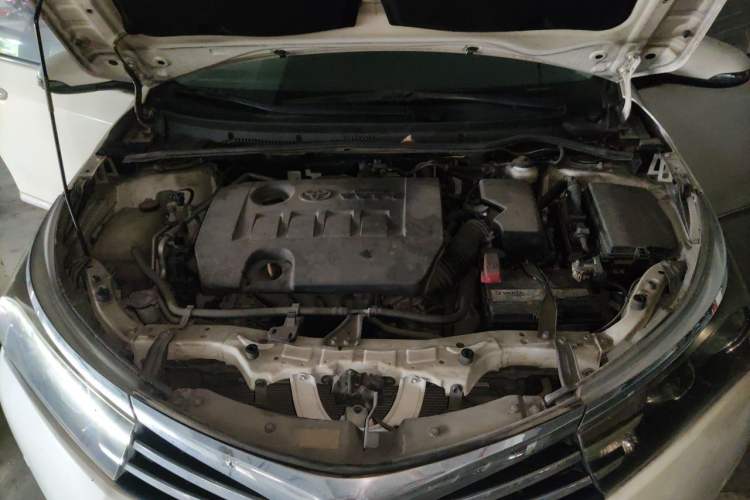 Used Toyota Corolla 2014 1.6L CVT GL-i Leather Edition Engine Bay