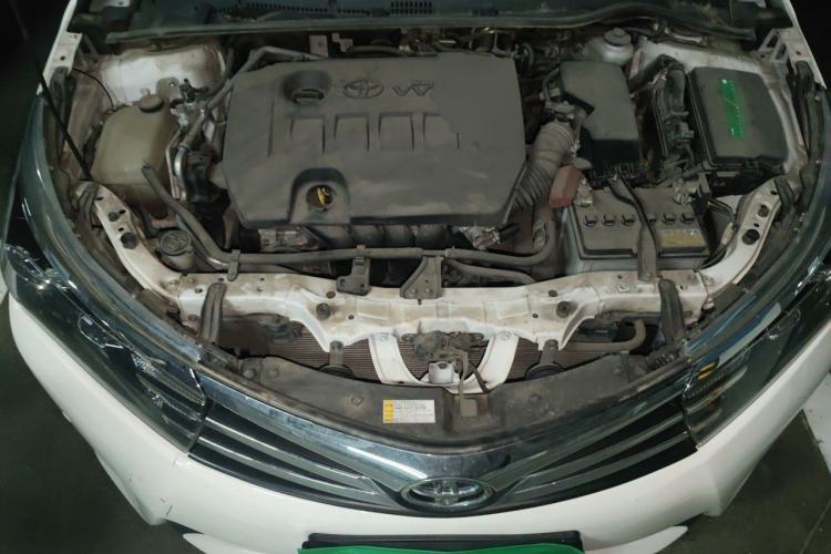 Used Toyota Corolla 2014 1.6L CVT GL-i Engine Bay
