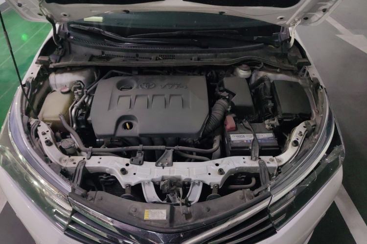 Used Toyota Corolla 2014 1.6L CVT GL-i Leather Edition Engine Bay