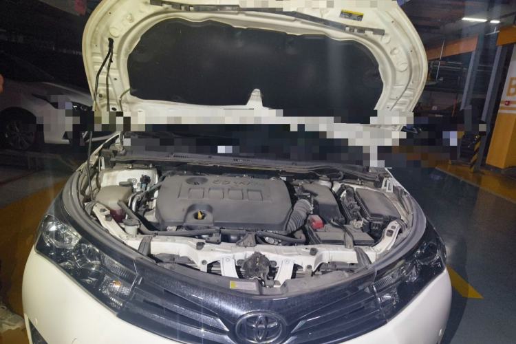 Used Toyota Corolla 2014 1.6L CVT GL-i Engine Bay