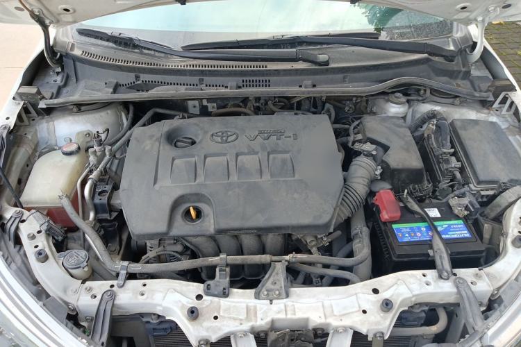 Used Toyota Corolla 2014 1.6L CVT GL-i Engine Bay