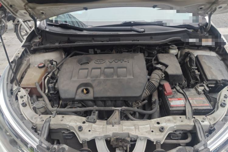 Used Toyota Corolla 2014 1.6L CVT GL Engine Bay