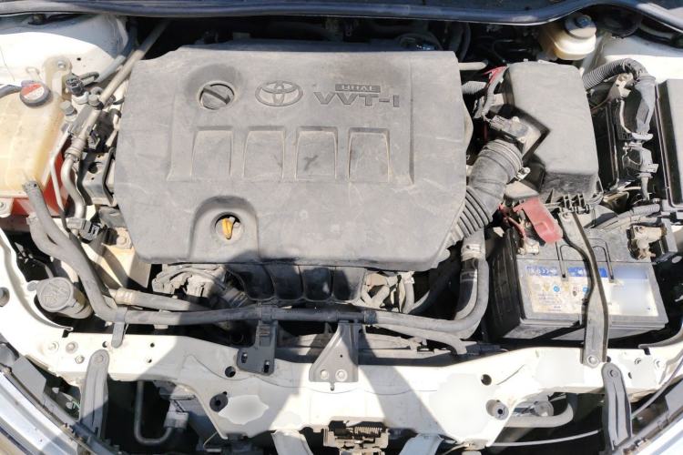 Used Toyota Corolla 2014 1.6L CVT GL Engine Bay