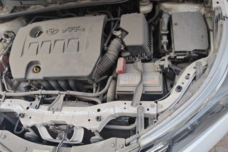 Used Toyota Corolla 2014 1.6L CVT GL Engine Bay Left