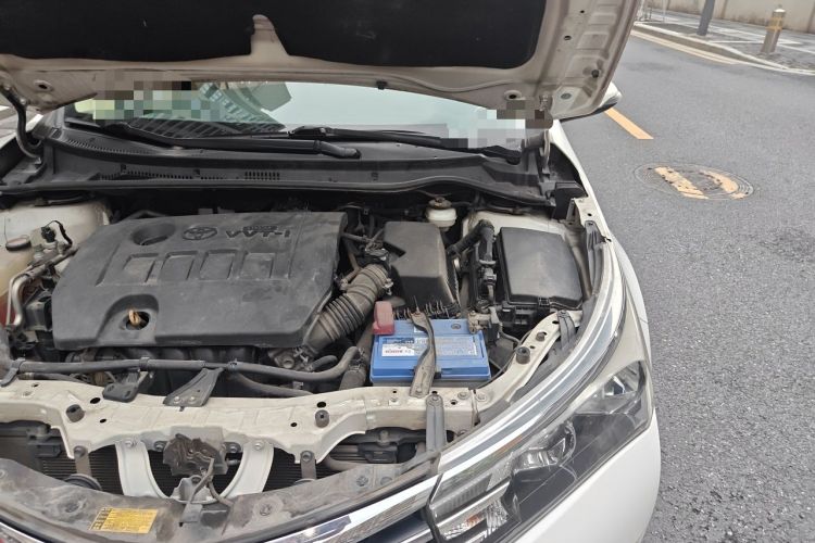 Used Toyota Corolla 2014 1.6L CVT GL-i Engine Bay Left