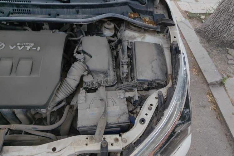 Used Toyota Corolla 2014 1.6L Manual GL Engine Bay Left