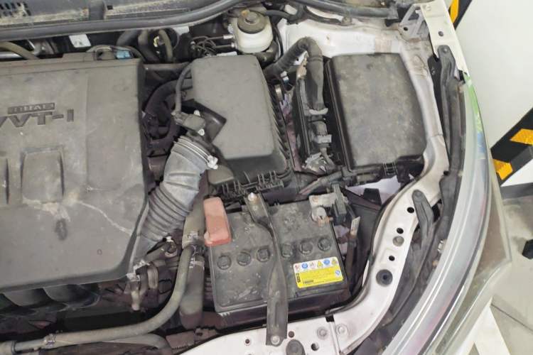 Used Toyota Corolla 2014 1.6L Manual GL Engine Bay Left