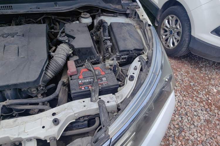 Used Toyota Corolla 2014 1.6L CVT GL-i Engine Bay Left