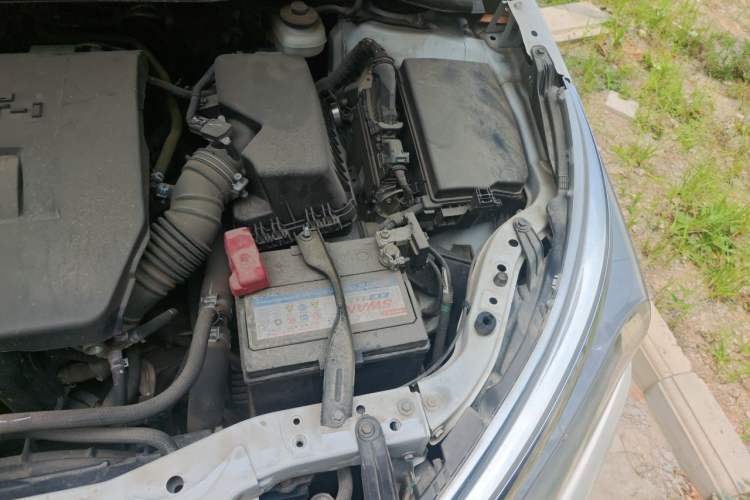 Used Toyota Corolla 2014 1.6L CVT GL Engine Bay Left