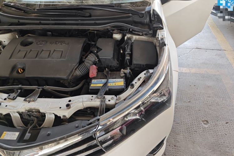 Used Toyota Corolla 2014 1.6L CVT GL Engine Bay Left