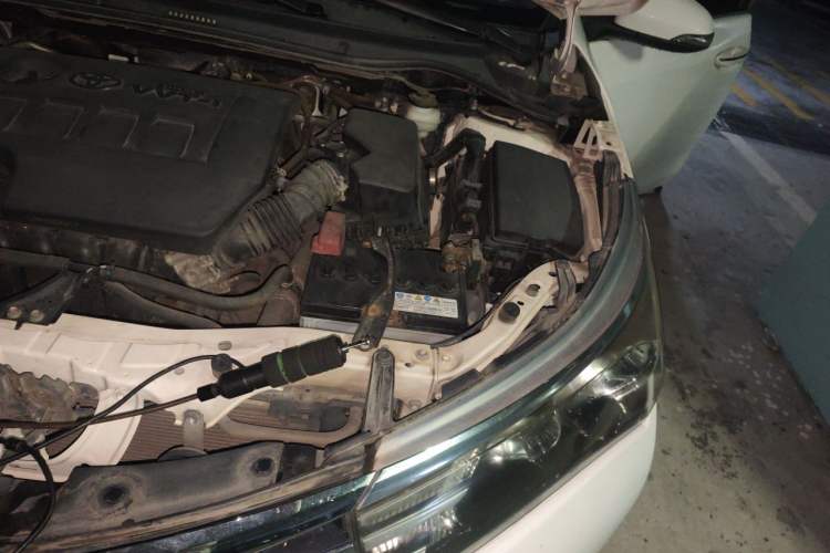 Used Toyota Corolla 2014 1.6L CVT GL Engine Bay Left