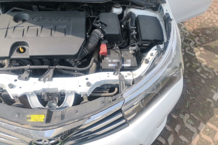 Used Toyota Corolla 2014 1.6L CVT GL Engine Bay Left