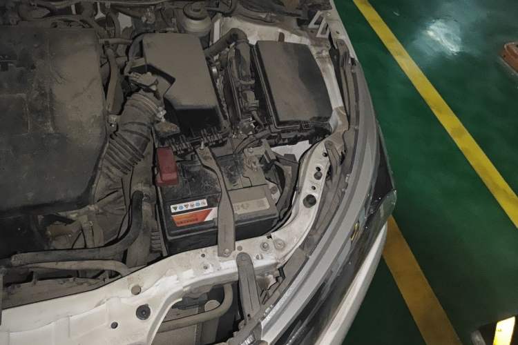 Used Toyota Corolla 2014 1.6L CVT GL Engine Bay Left