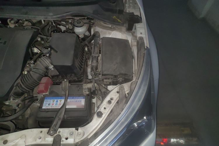 Used Toyota Corolla 2014 1.6L CVT GL Engine Bay Left