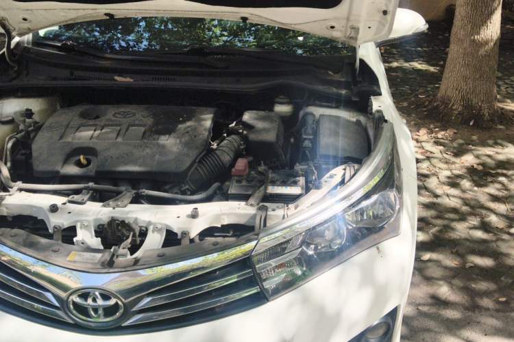 Used Toyota Corolla 2014 1.6L CVT GL Engine Bay Left