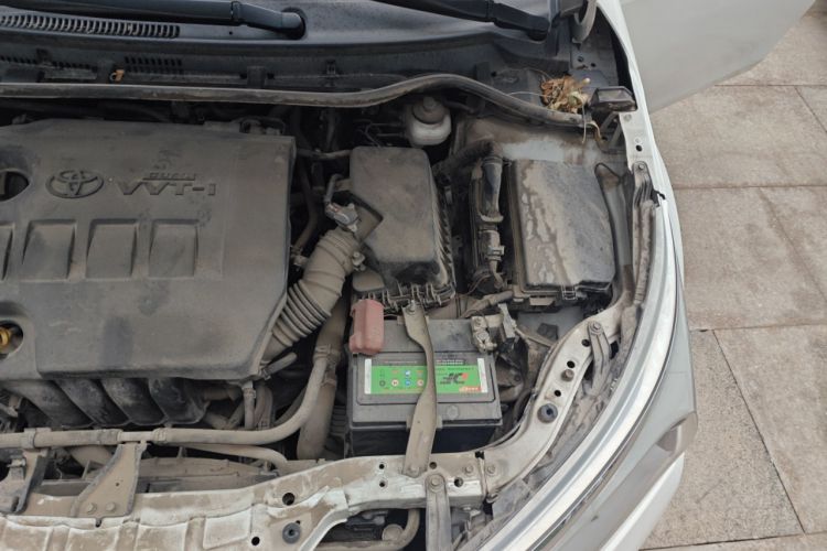 Used Toyota Corolla 2014 1.6L CVT GL Engine Bay Left
