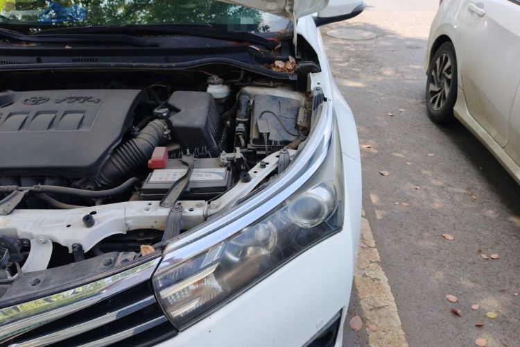 Used Toyota Corolla 2014 1.6L CVT GL-i Leather Edition Engine Bay Left