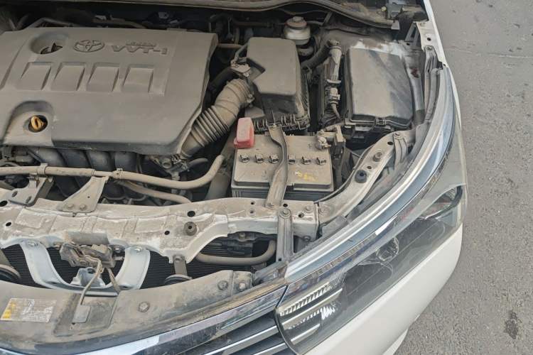 Used Toyota Corolla 2014 1.6L Manual GL-i Leather Edition Engine Bay Left