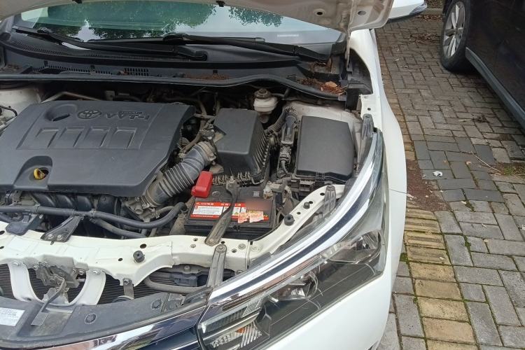 Used Toyota Corolla 2014 1.6L CVT GL Engine Bay Left