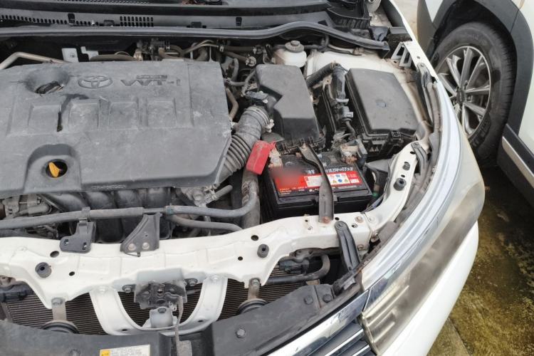 Used Toyota Corolla 2014 1.6L CVT GL Engine Bay Left