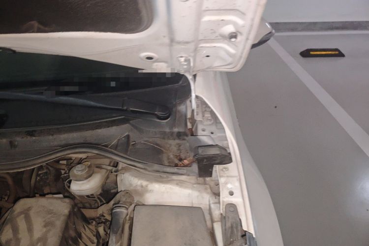 Used Toyota Corolla 2014 1.6L CVT GL Engine Bay Left