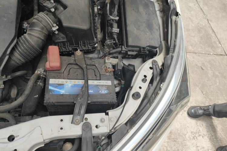 Used Toyota Corolla 2014 1.6L CVT GL Engine Bay Left