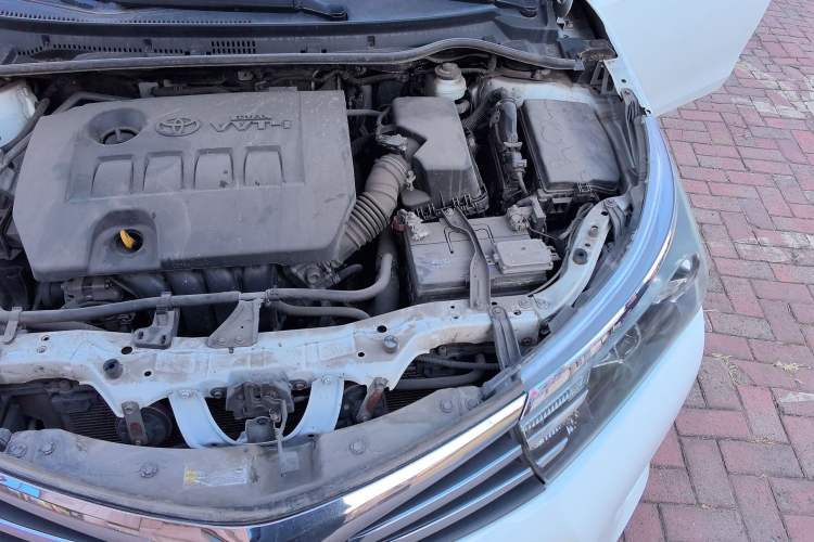 Used Toyota Corolla 2014 1.6L Manual GL Engine Bay Left