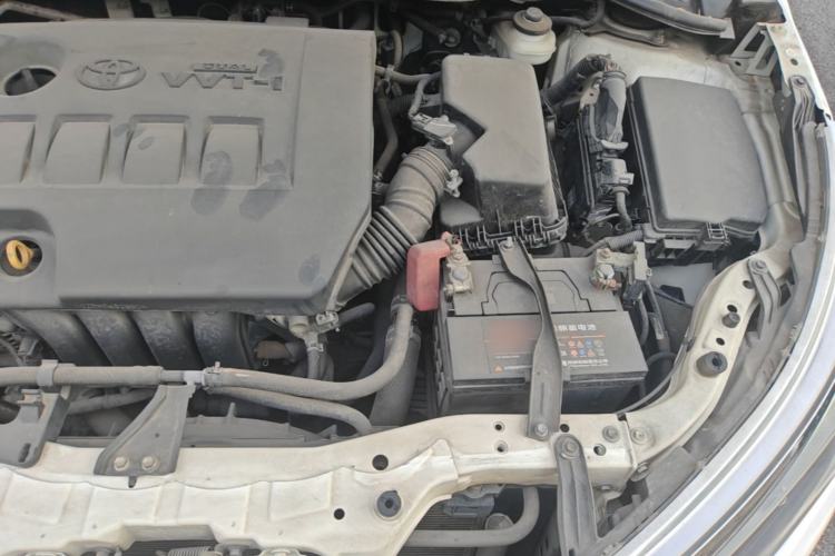 Used Toyota Corolla 2014 1.6L CVT GL Engine Bay Left