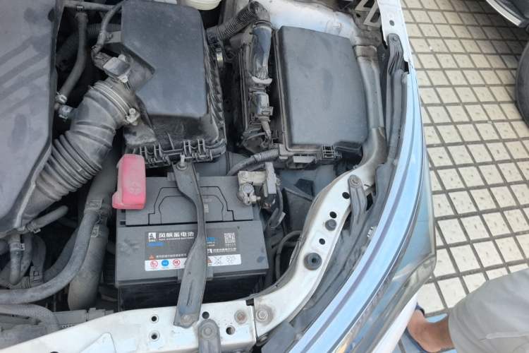 Used Toyota Corolla 2014 1.6L CVT GL Engine Bay Left