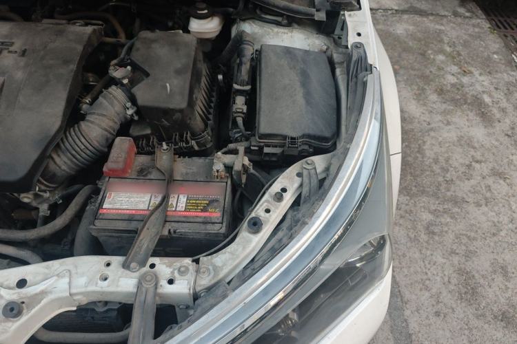 Used Toyota Corolla 2014 1.6L CVT GL Engine Bay Left