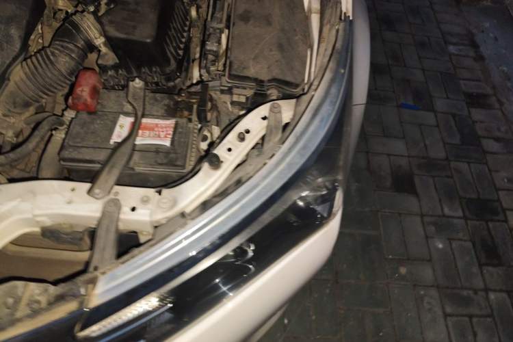 Used Toyota Corolla 2014 1.6L Manual GL Engine Bay Left