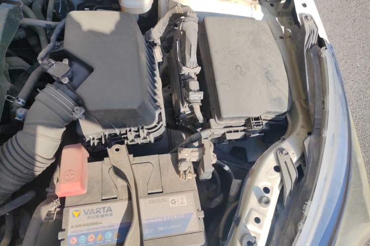 Used Toyota Corolla 2014 1.6L CVT GL-i Engine Bay Left